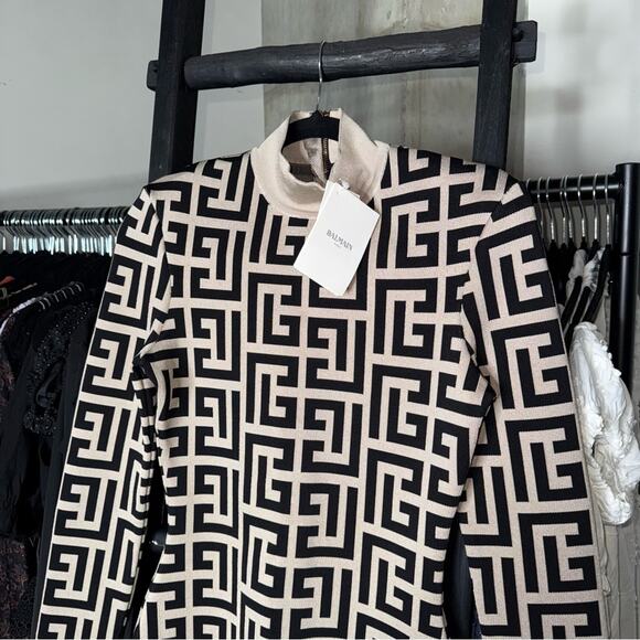 Balmain Ivory & Noir Monogram Shoulder Pad Knit Mini Dress - Picture 4 of 17